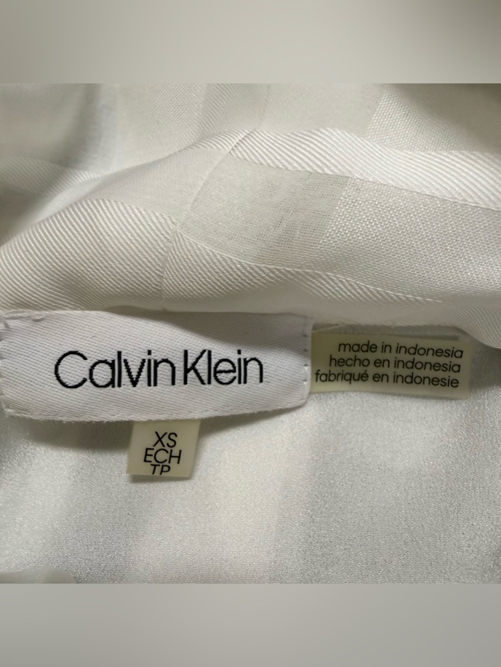 Calvin Klein White Sheer Bow Tie Blouse Size XSmall - Picture 3 of 6